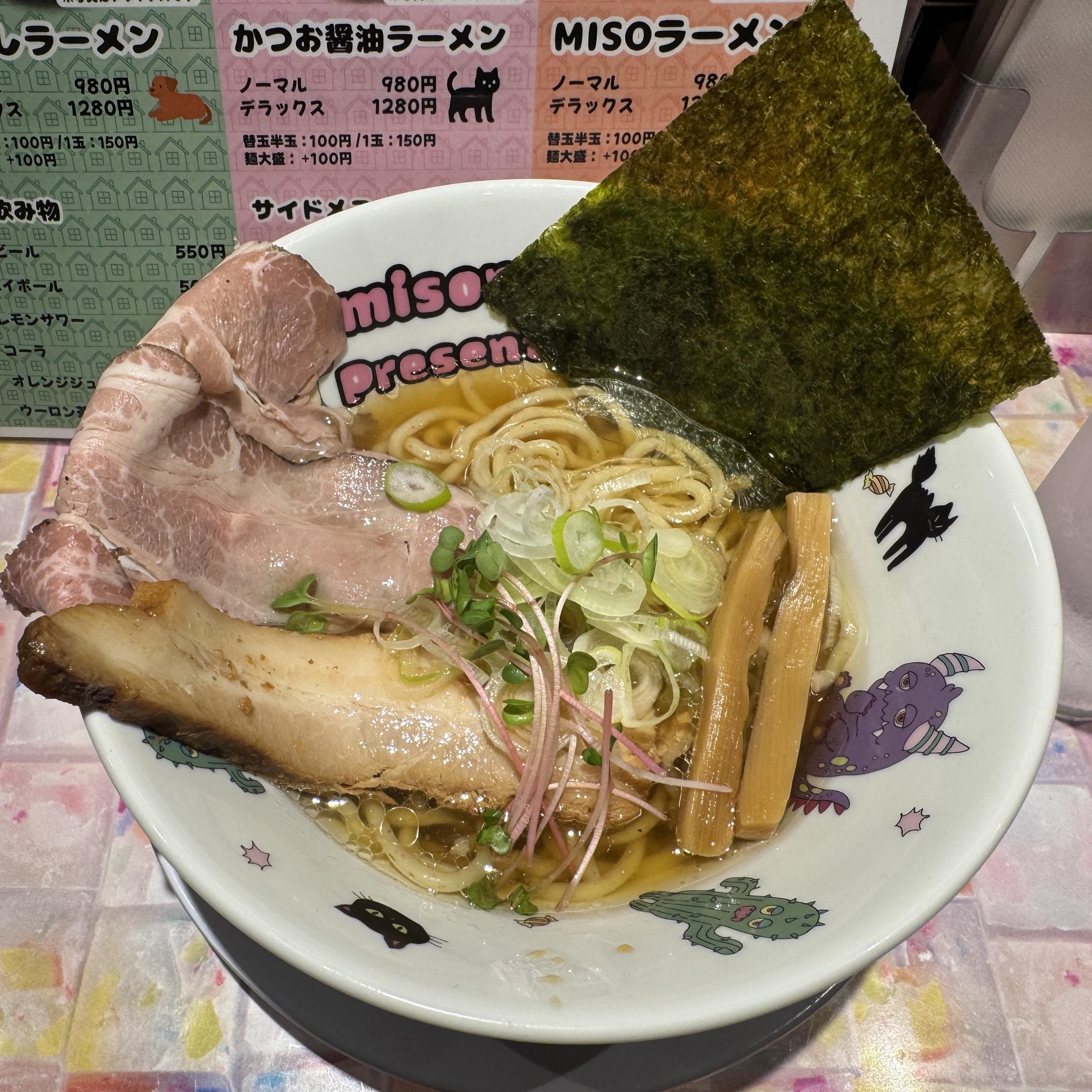 人類みなウチのラーメン　貝だしラーメン
