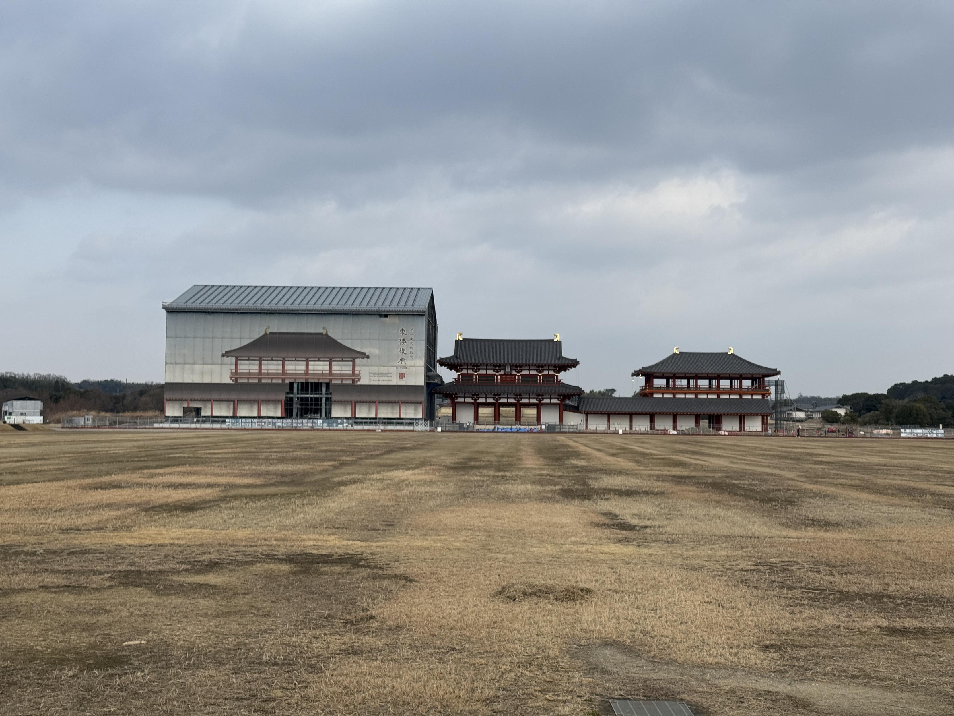 平城京跡 大極殿の方もなんか作ってる